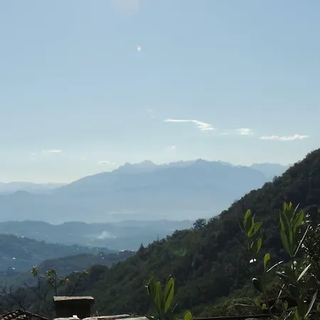 Borgo Di Codeglia - Country Frühstückspension *