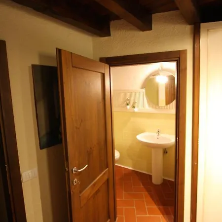 Borgo Di Codeglia - Country Bed & Breakfast Ricco del Golfo di Spezia