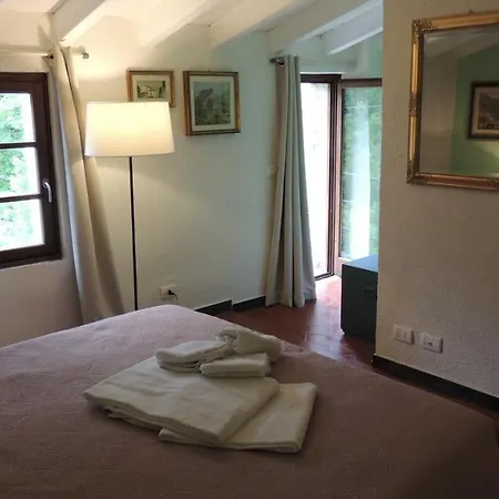 Borgo Di Codeglia - Country Ricco del Golfo di Spezia