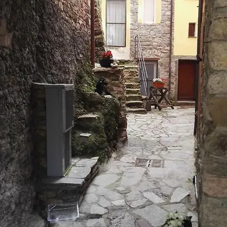 Borgo Di Codeglia - Country Alojamento de Acomodação e Pequeno-almoço *