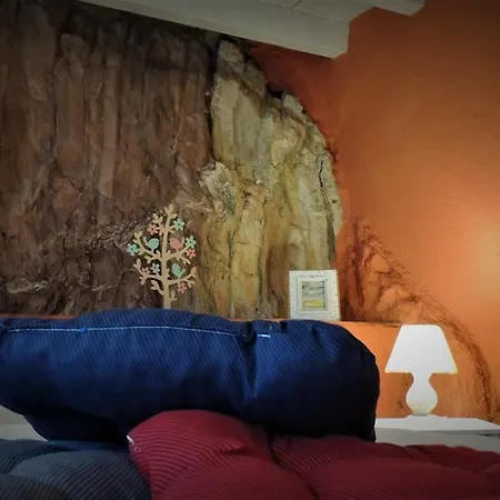 Borgo Di Codeglia - Country Bed & Breakfast *