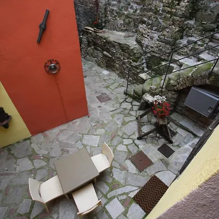 Borgo Di Codeglia - Country * Riccò del Golfo di Spezia