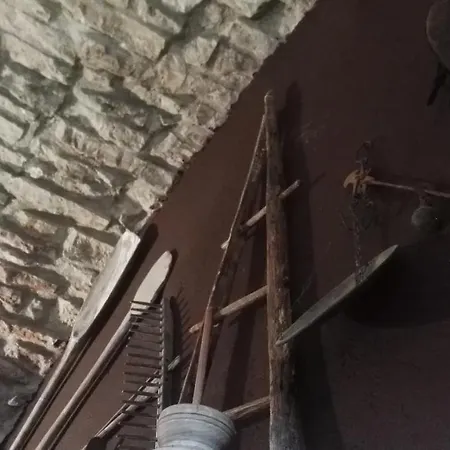Alojamento de Acomodação e Pequeno-almoço Borgo Di Codeglia - Country